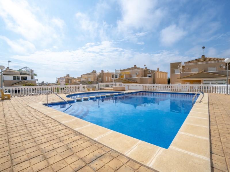 Dining area in apartment for sale in Torrevieja
