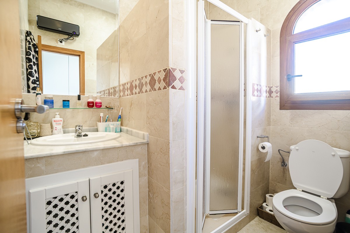 Terrace in villa for sale in Algorfa