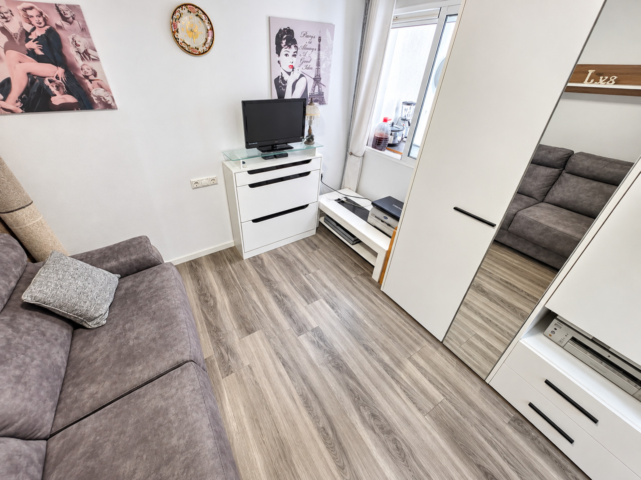 Master bedroom in apartment for sale in Vistabella Golf Entre Naranjos