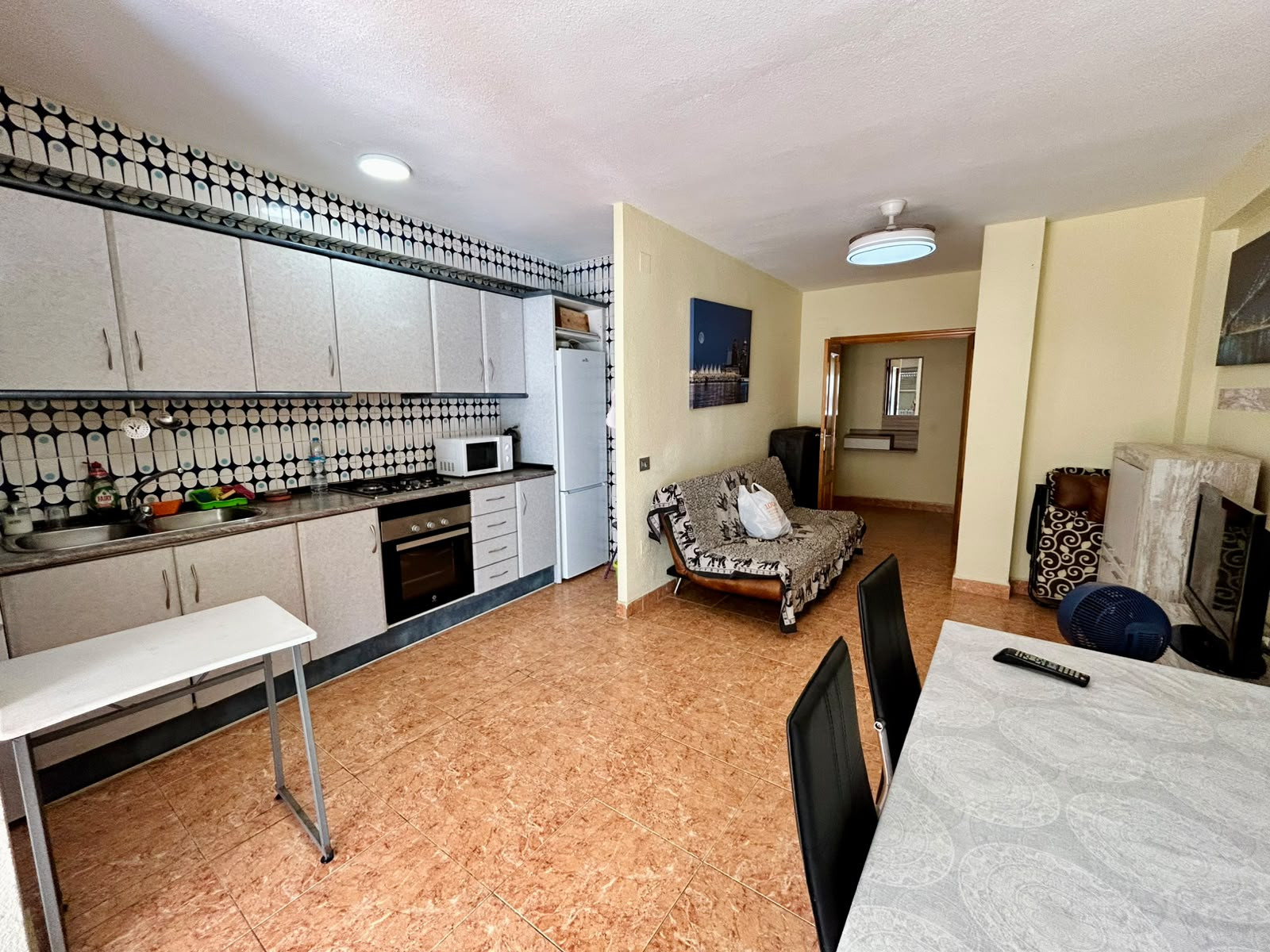 Living room in apartment for sale in Torrevieja