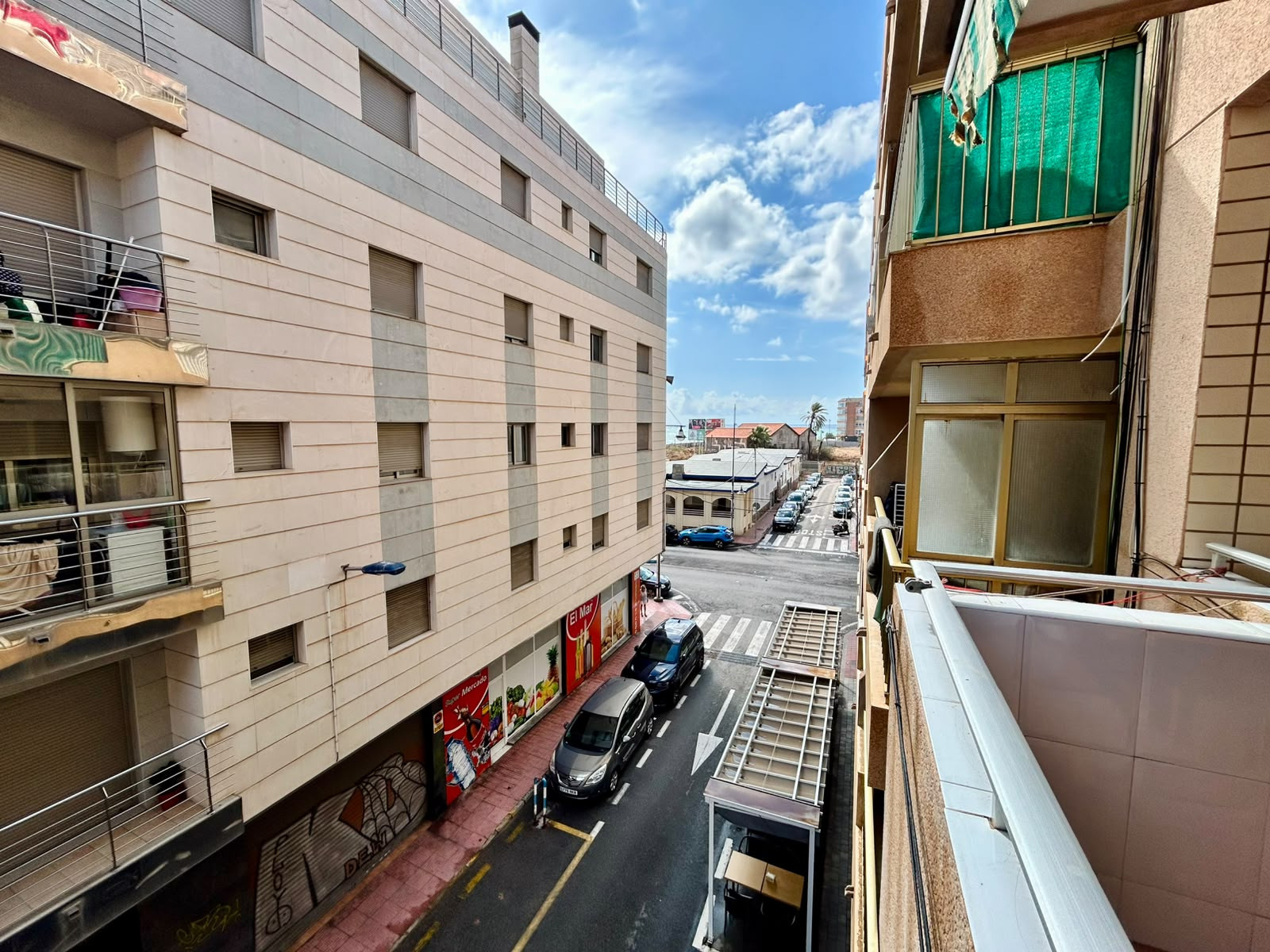 Bedroom in apartment for sale in Torrevieja