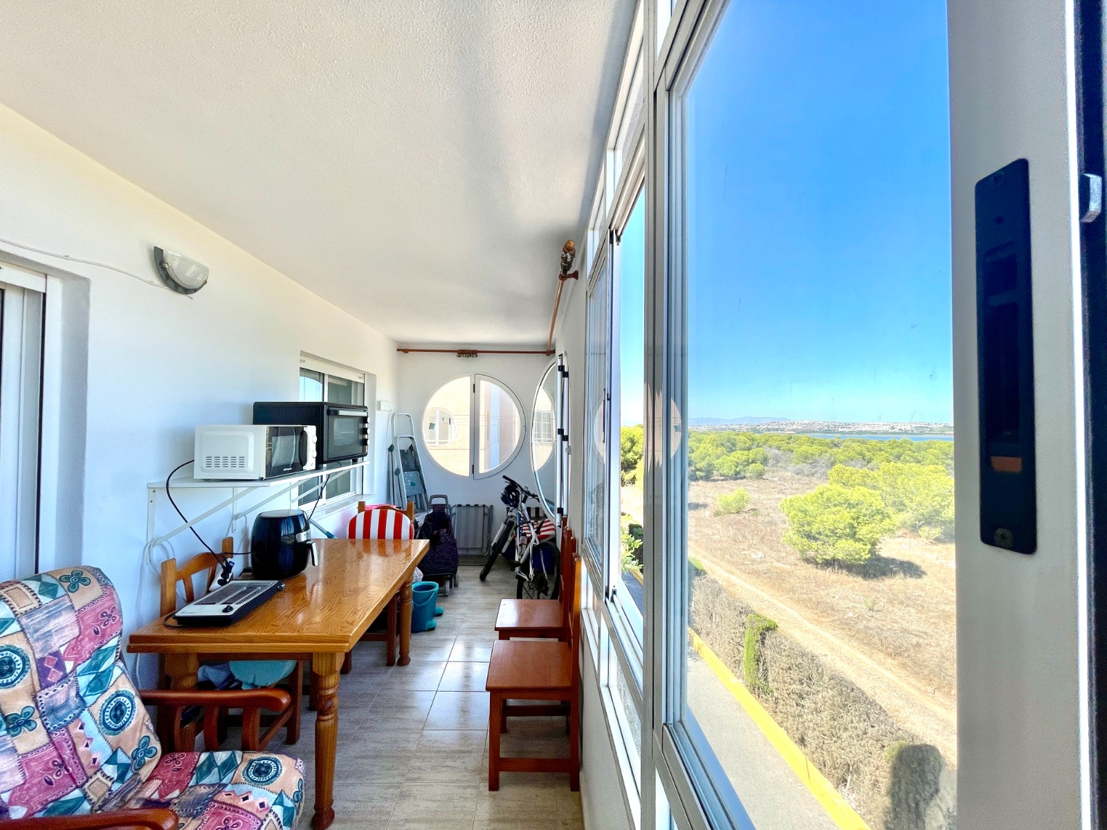 Master bedroom in apartment for sale in La Siesta