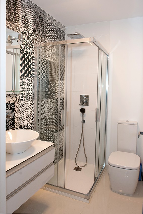 Bathroom in apartment for sale in Pilar de La Horadada