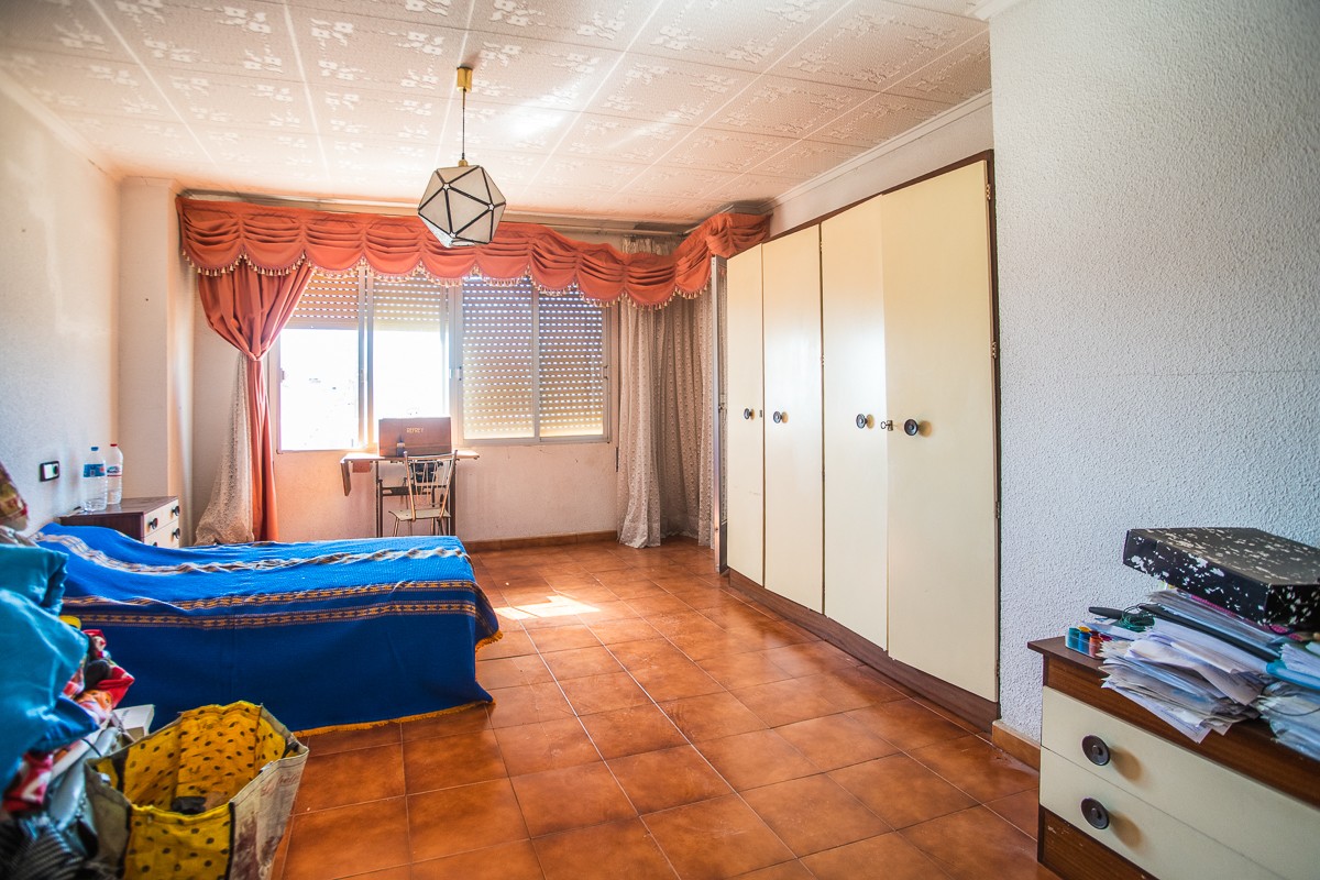 Garden in villa for sale in Orihuela