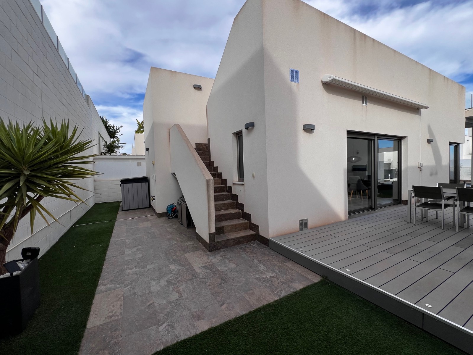 Terrace in villa for sale in Orihuela Costa