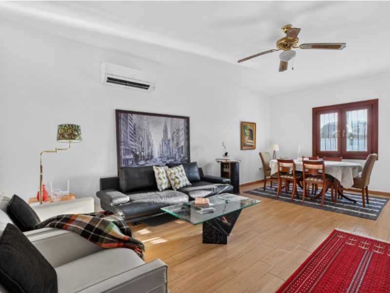 Kitchen in villa for sale in Torrevieja