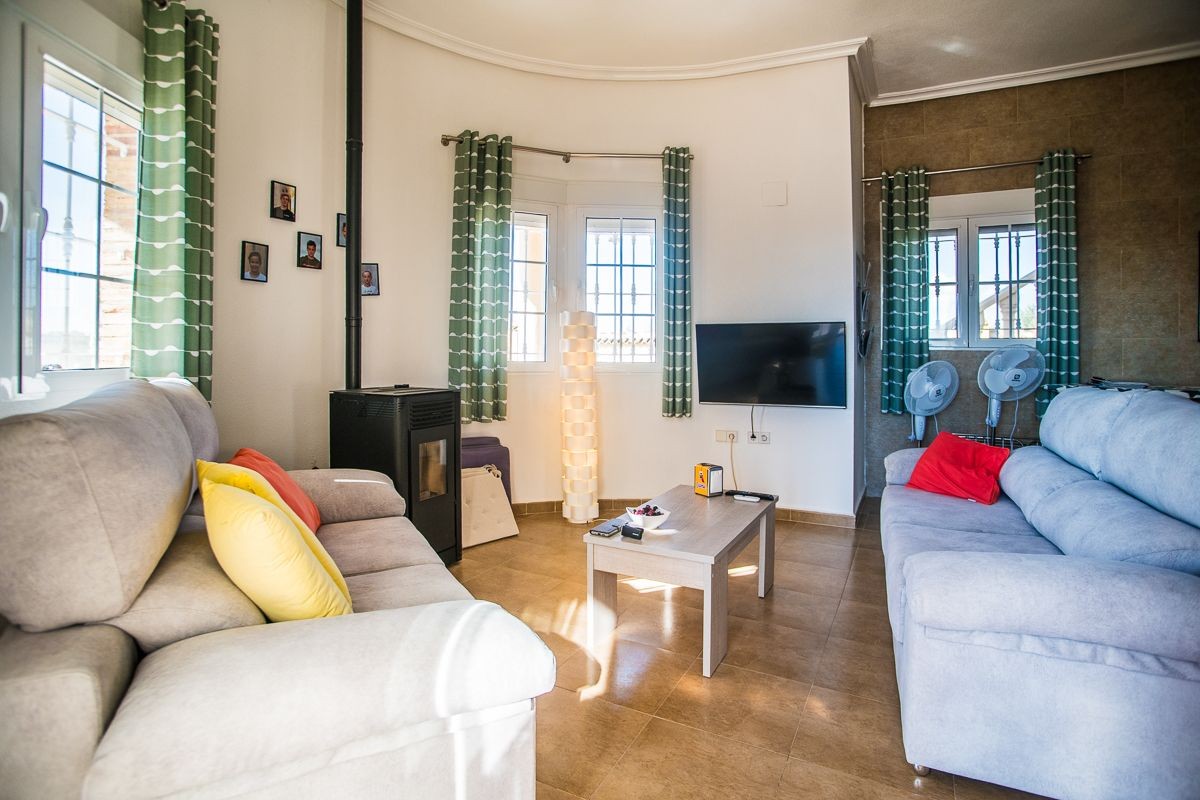 Bathroom in villa for sale in Catral