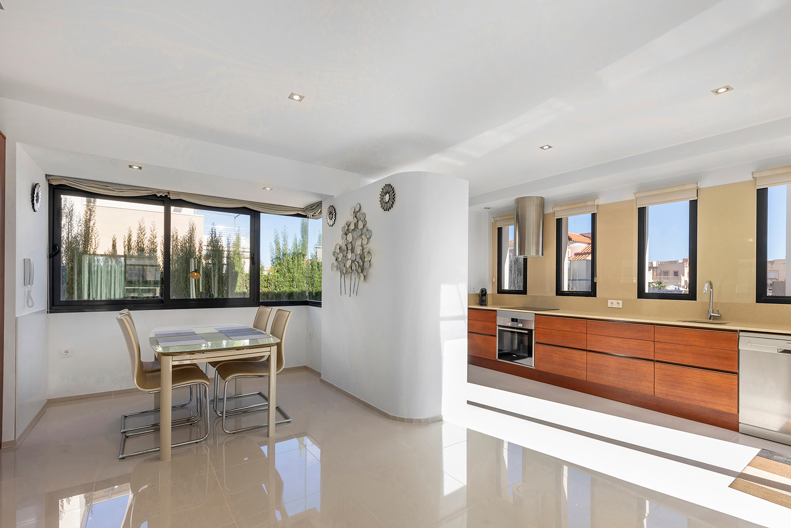 Exterior view in villa for sale in Orihuela Costa