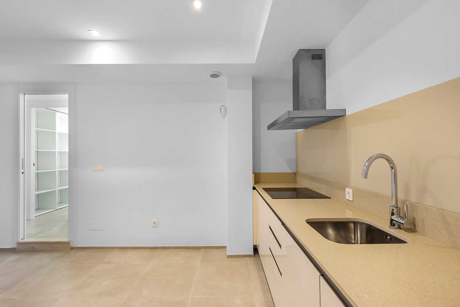 Kitchen in villa for sale in Orihuela Costa