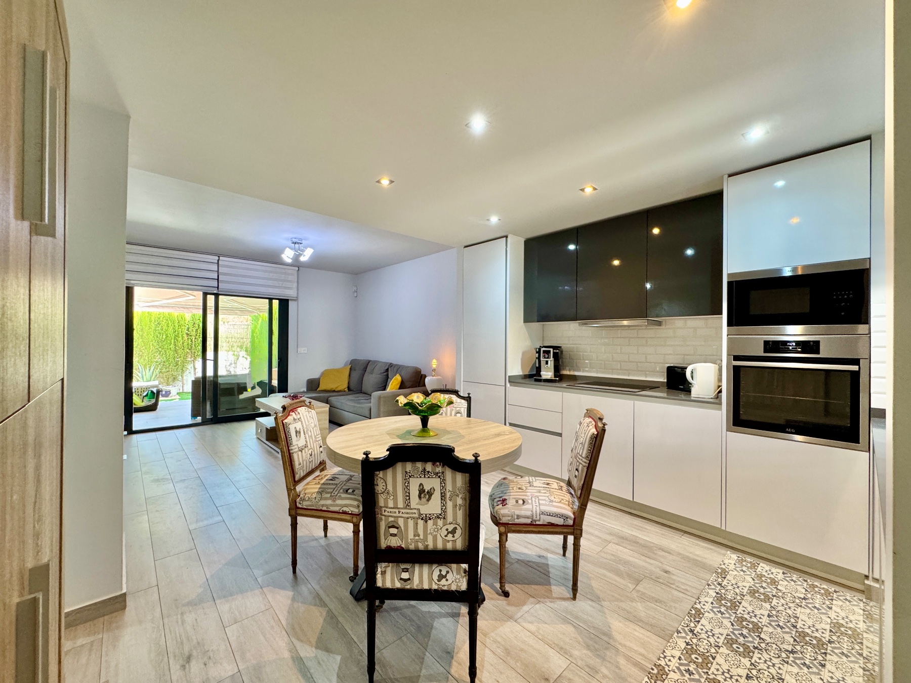 Garden in apartment for sale in Villamartin