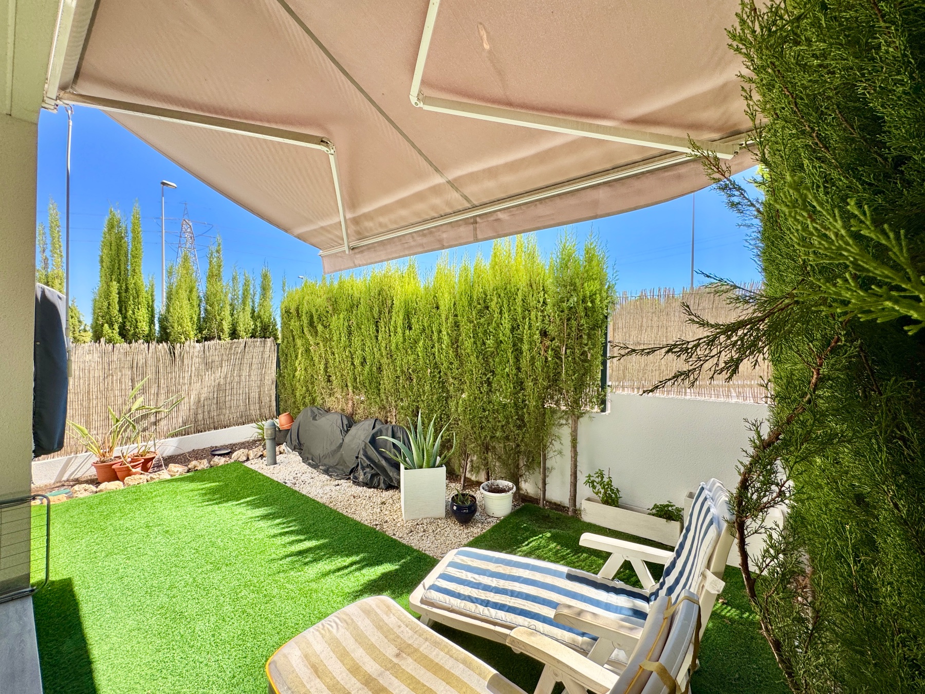 Bedroom in apartment for sale in Villamartin