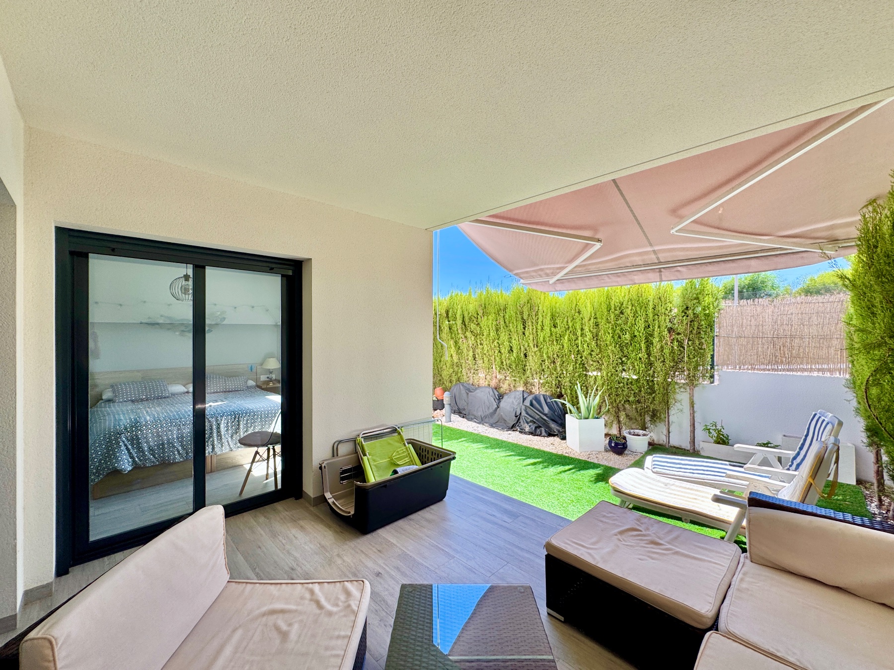 Master bedroom in apartment for sale in Villamartin