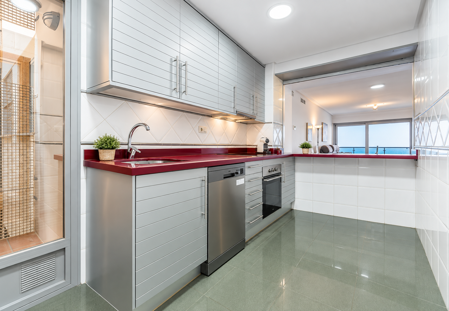 Bedroom in apartment for sale in Torrevieja