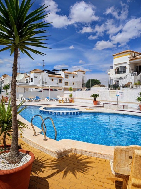 Garden in apartment for sale in Orihuela