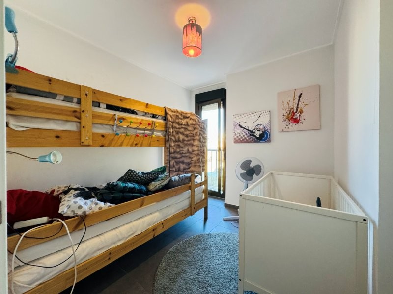 Bedroom in apartment for sale in La Mata