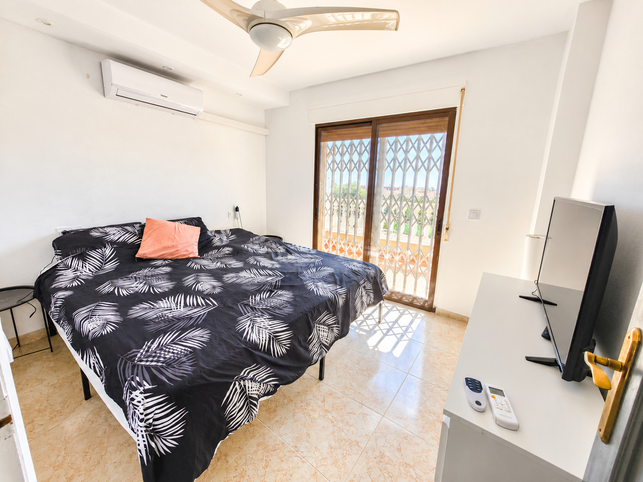 Exterior view in villa for sale in Villamartin