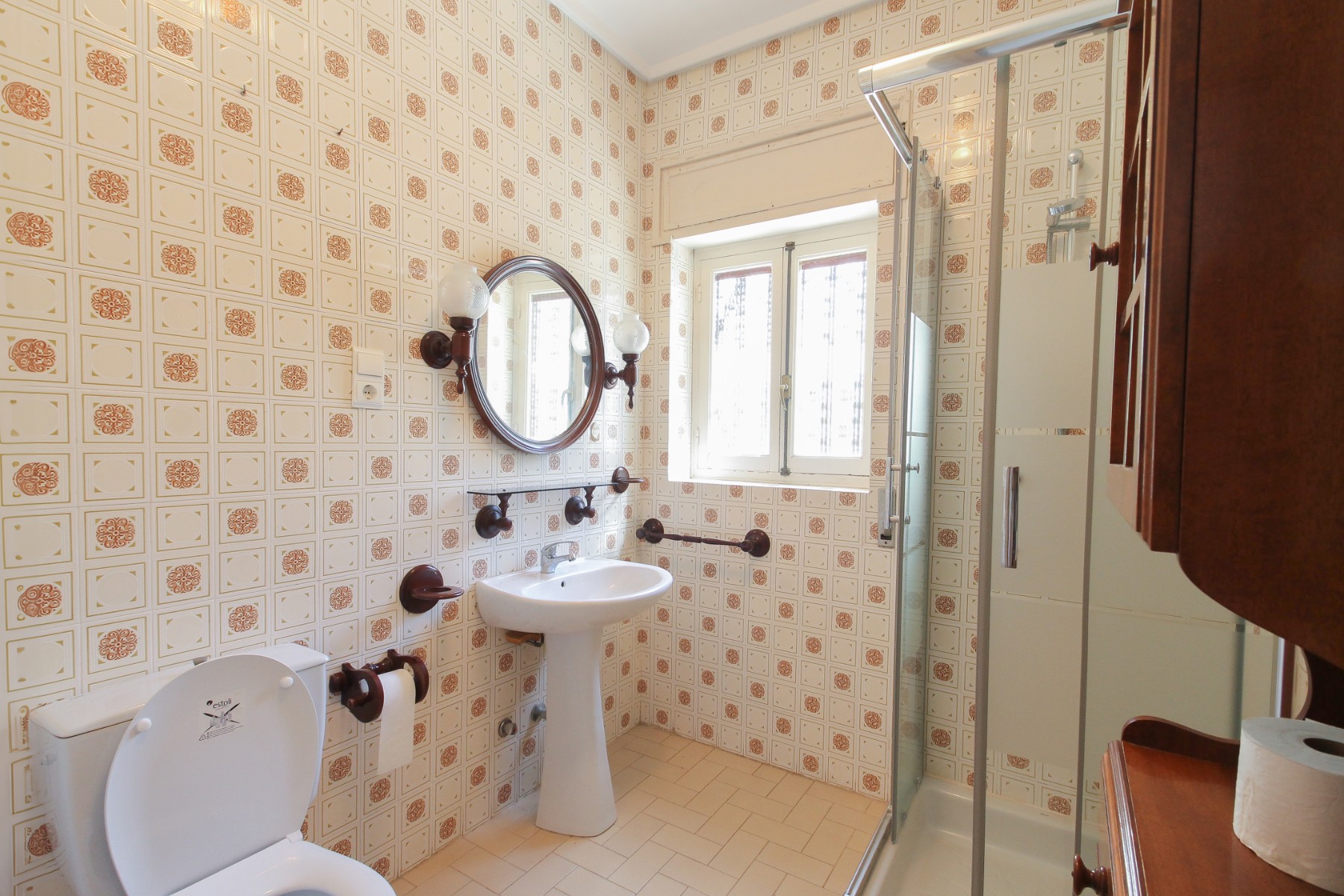 Bathroom in villa for sale in El Campello