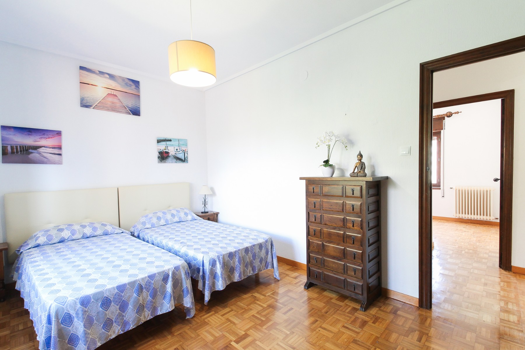 Bedroom in villa for sale in El Campello