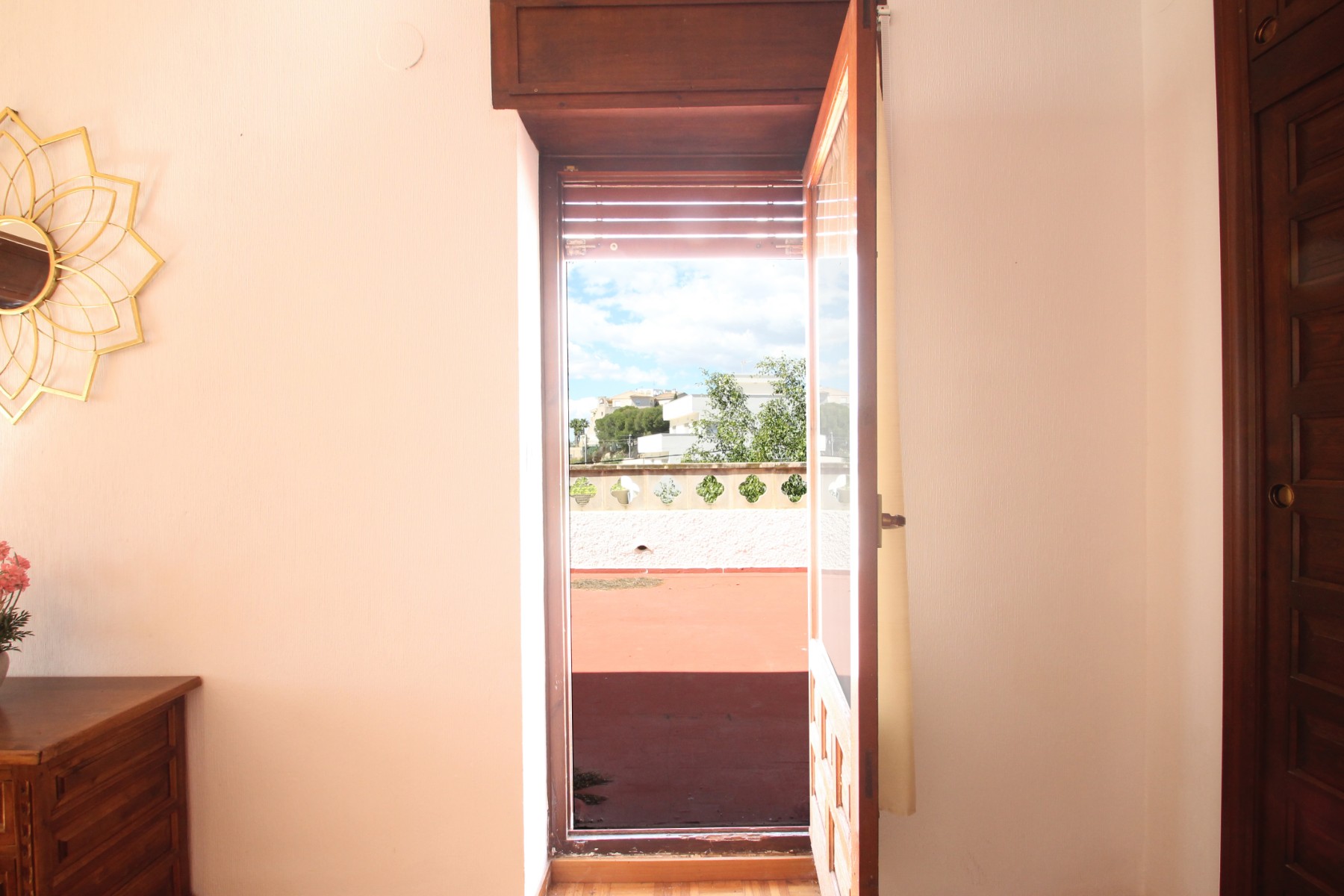Living room in villa for sale in El Campello