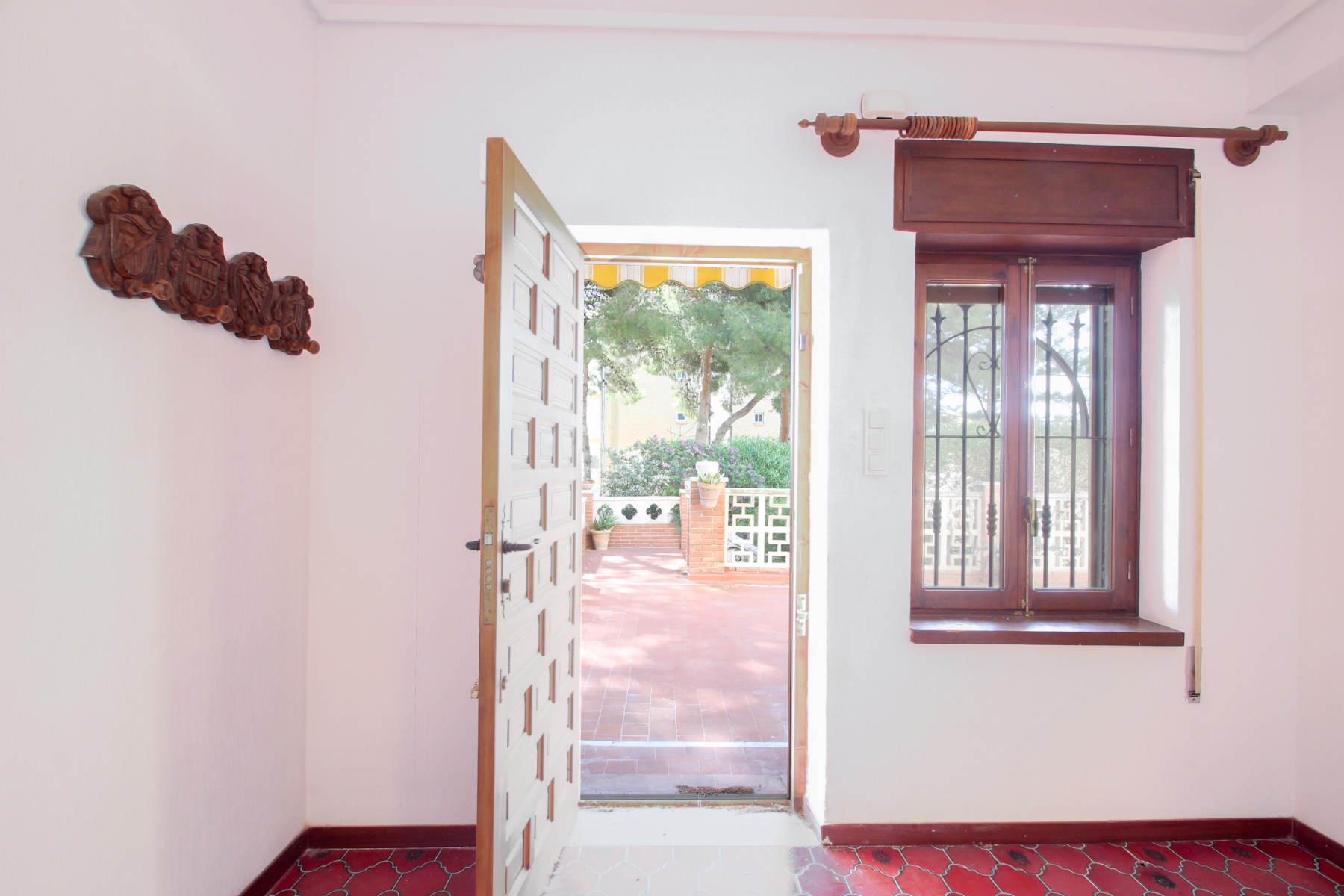 Garden in villa for sale in El Campello