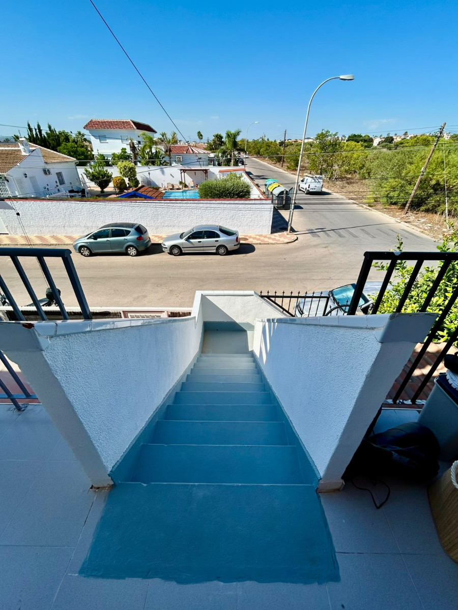 Garden in apartment for sale in Torrevieja