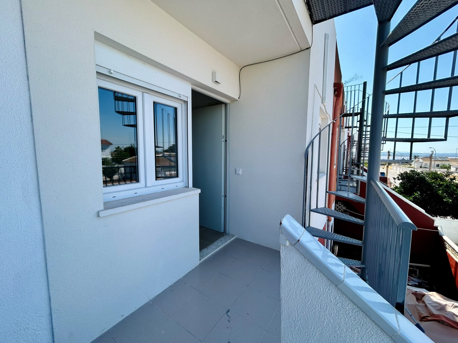 Bedroom in apartment for sale in Torrevieja
