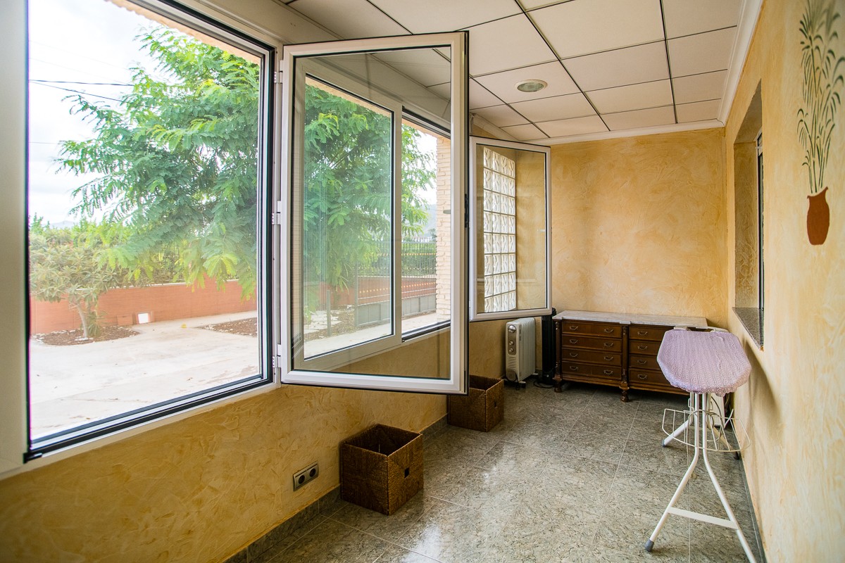 Kitchen in villa for sale in Orihuela
