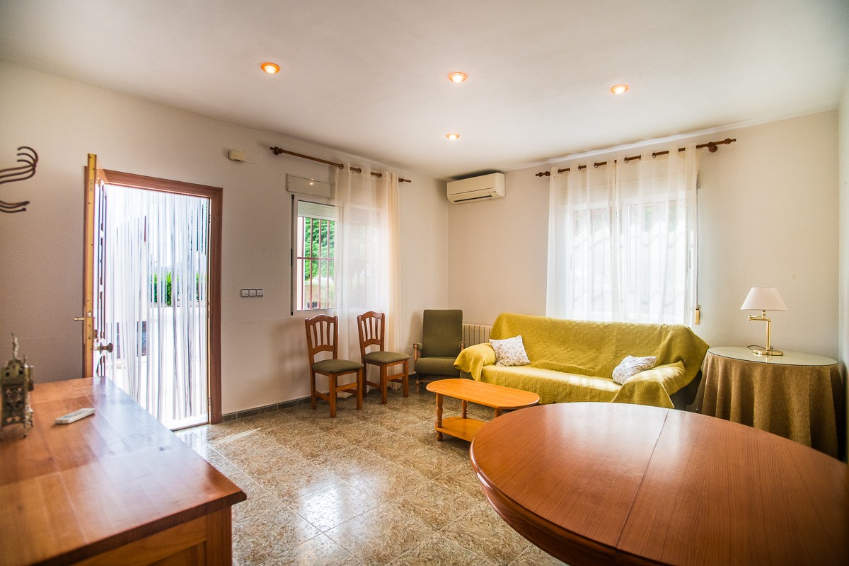 Dining area in villa for sale in Orihuela