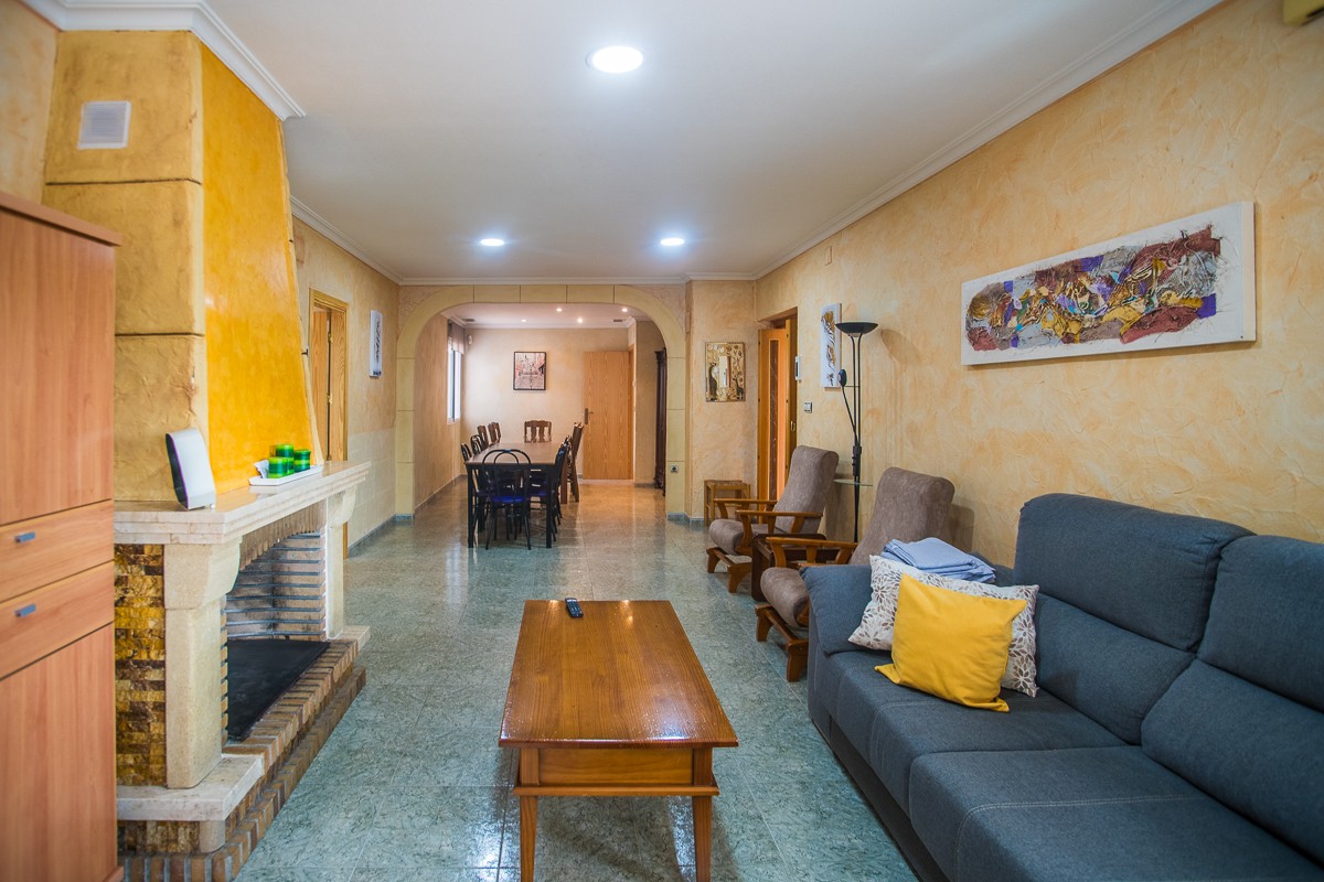 Terrace in villa for sale in Orihuela