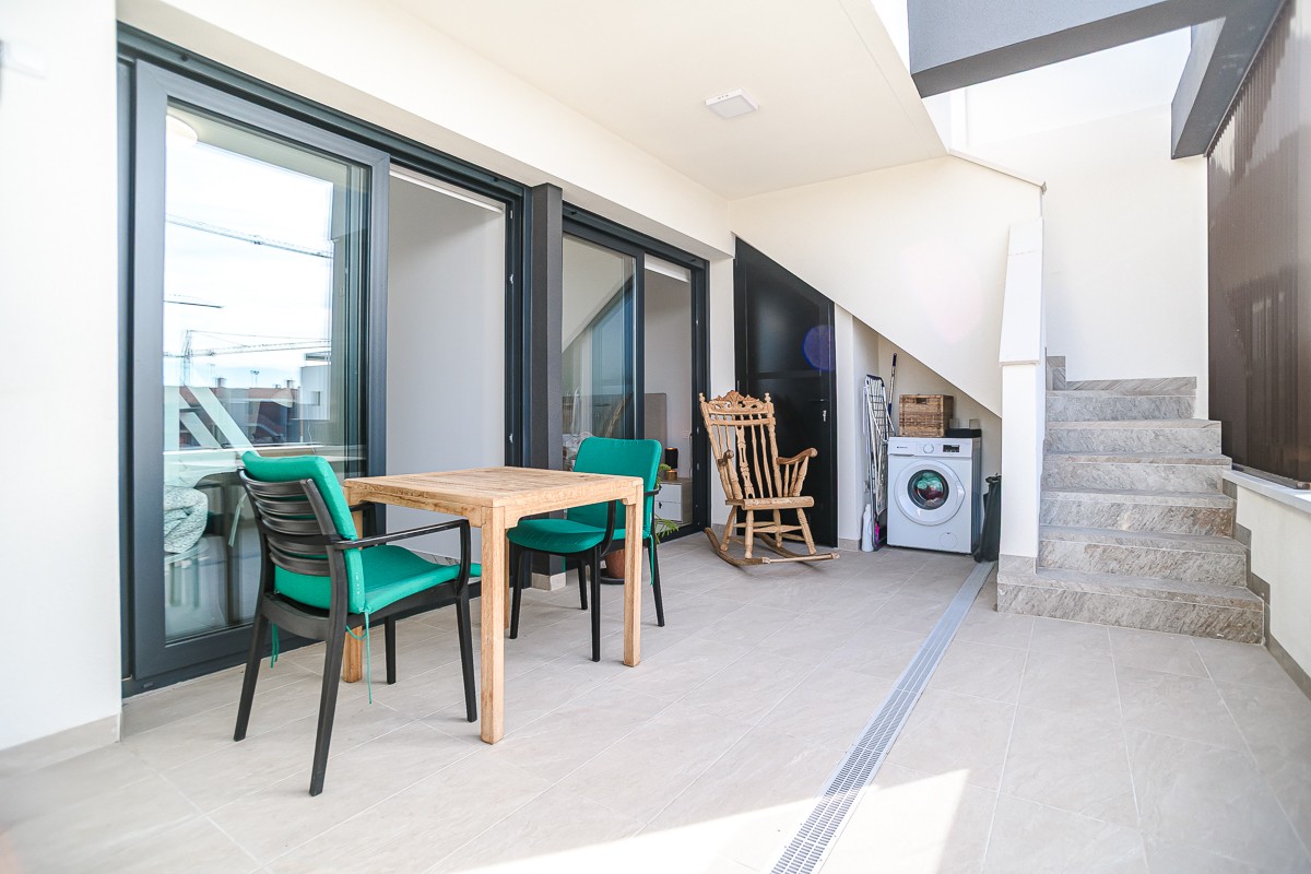 Dining area in penthouse for sale in Orihuela Costa