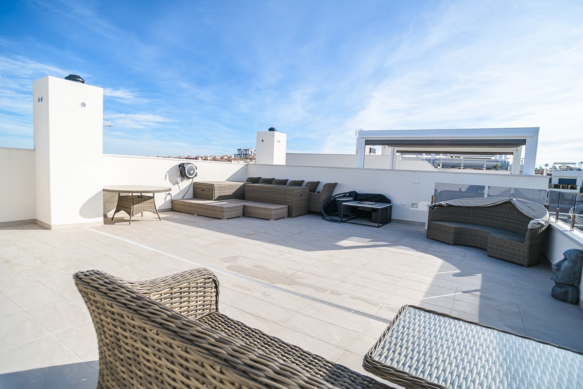 Exterior view in penthouse for sale in Orihuela Costa