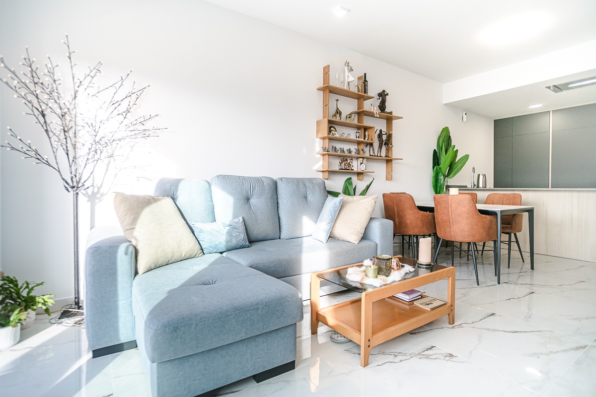 Terrace in penthouse for sale in Orihuela Costa