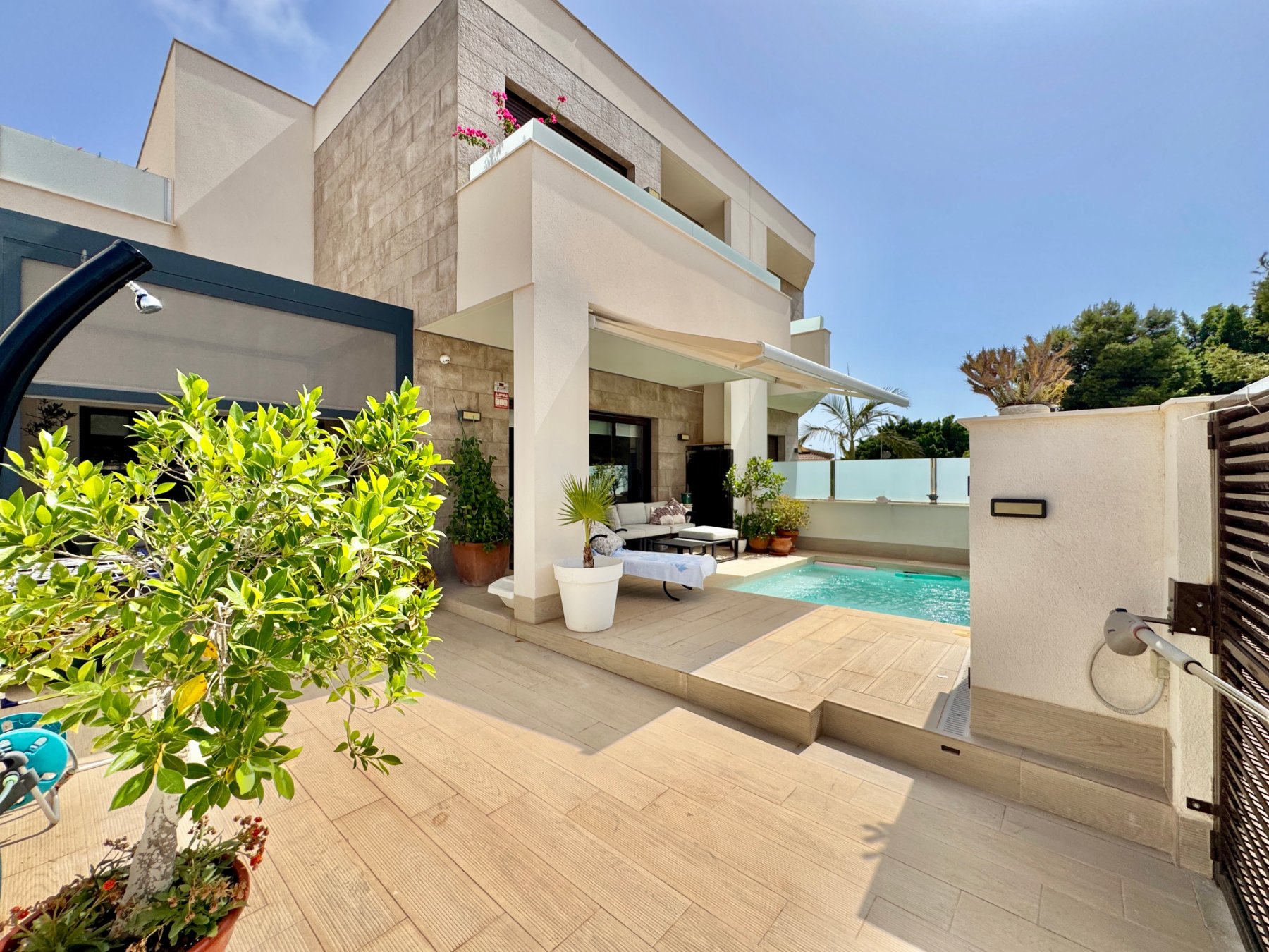 Master bedroom in terraced for sale in San Pedro del Pinatar