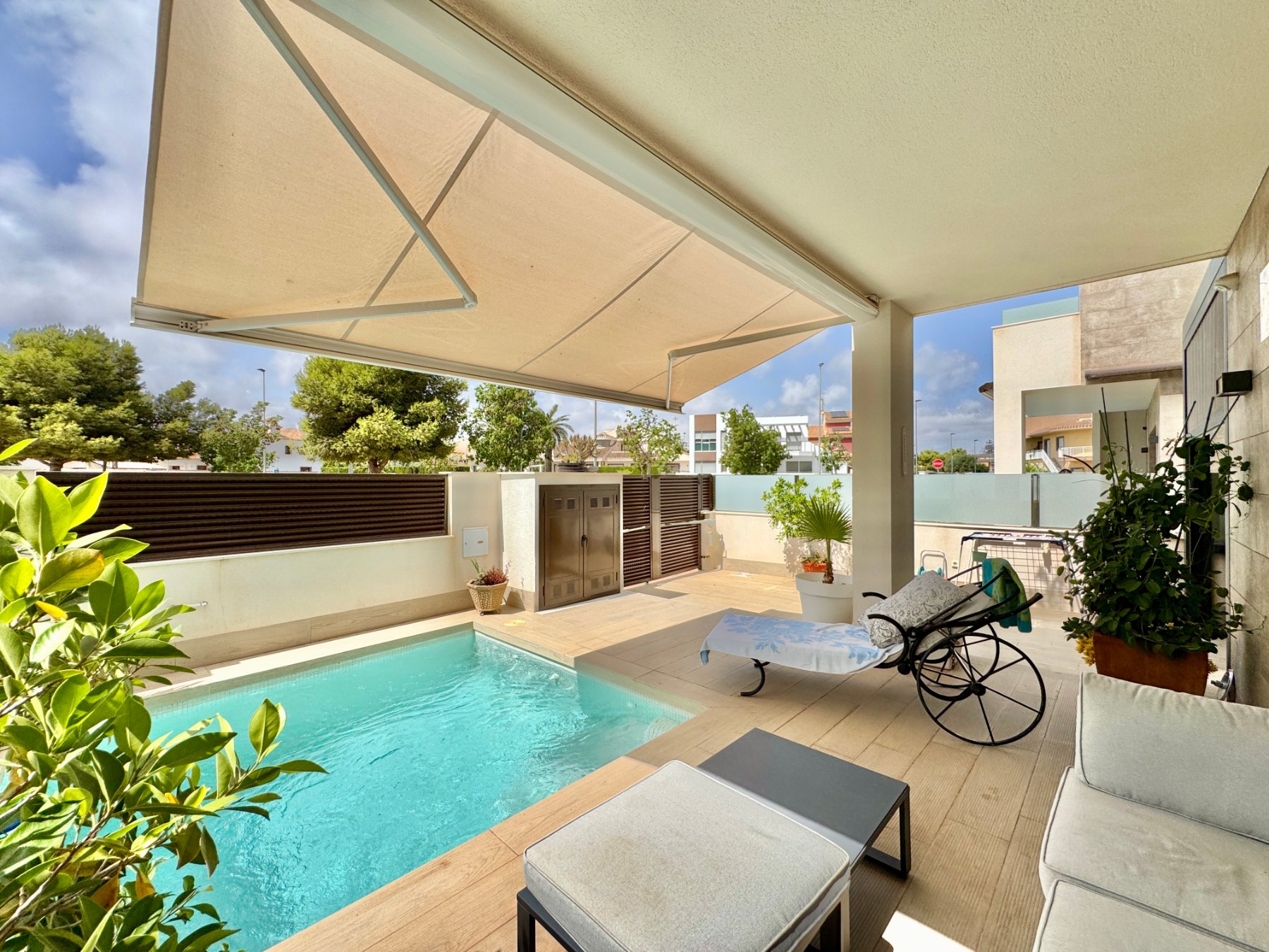 Pool area in terraced for sale in San Pedro del Pinatar