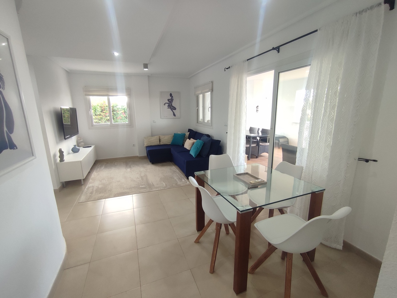 The first thing that impresses you about Hacienda Riquelme Golf Resort is the wide-open spaces, the extensive gardens and the low-density construction, which create a relaxing environment to enjoy a very safe and peaceful life or holiday