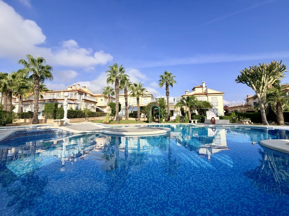 Bedroom in bungalow for sale in Torrevieja