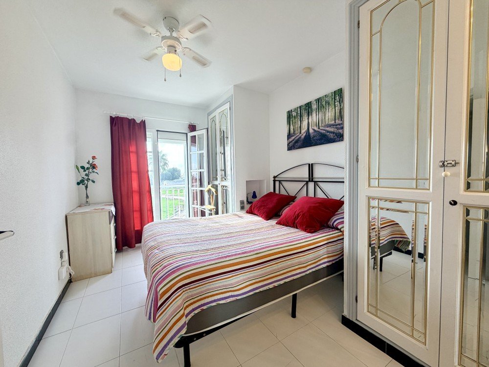 Garden in bungalow for sale in Torrevieja