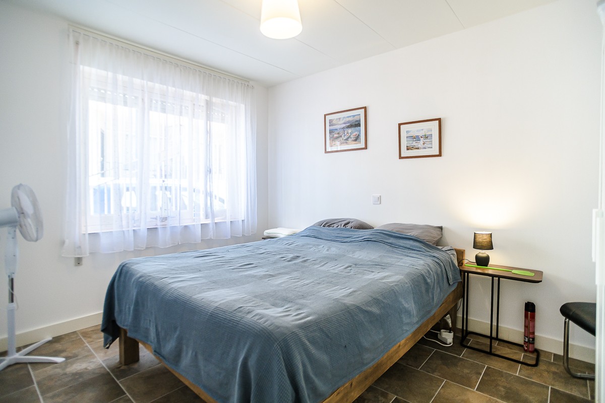 Bedroom in apartment for sale in Santiago de la Ribera