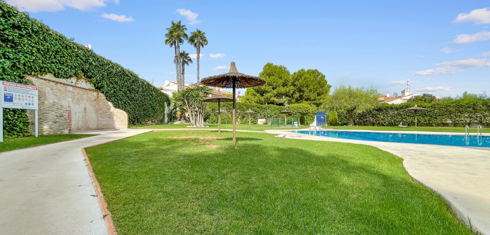 Bathroom in apartment for sale in Mil Palmeras