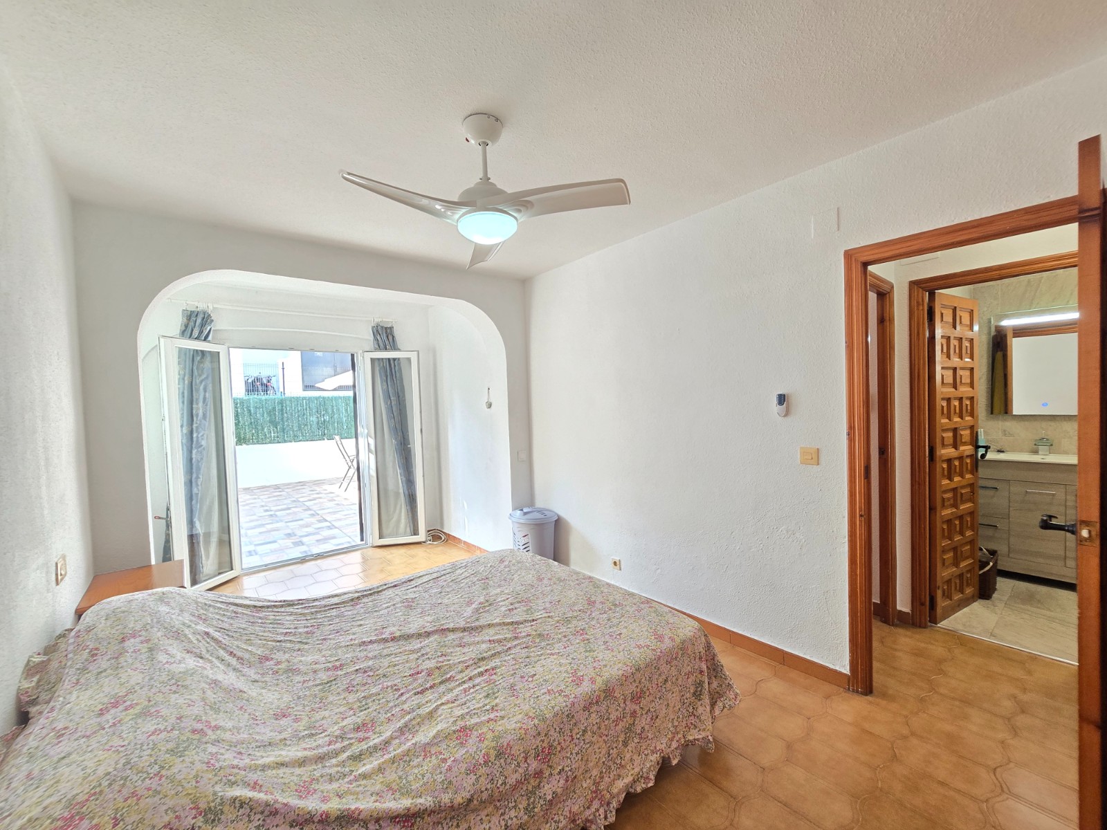 Master bedroom in terraced for sale in Villamartin *