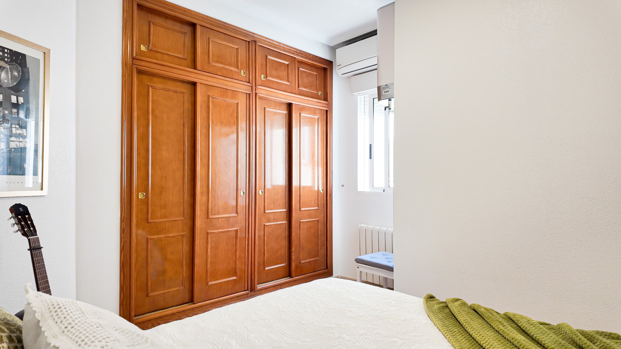 Bedroom in apartment for sale in Torrevieja