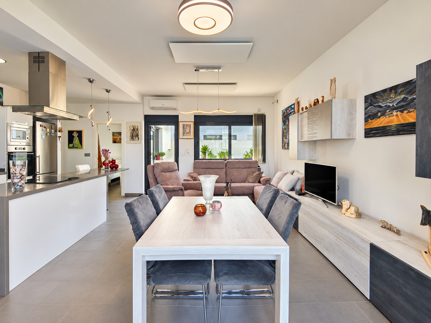 Living room in villa for sale in Formentera del Segura