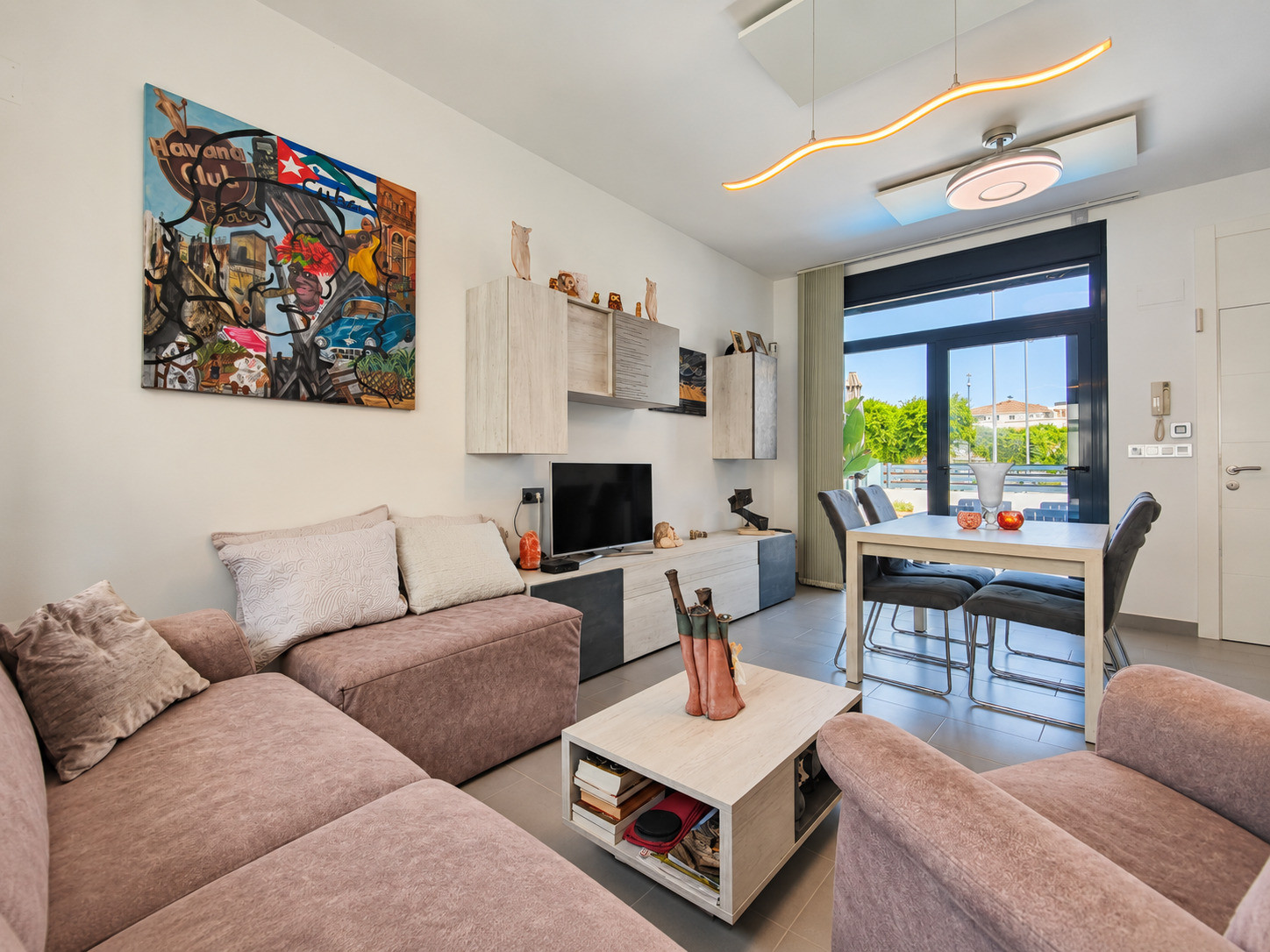 Terrace in villa for sale in Formentera del Segura