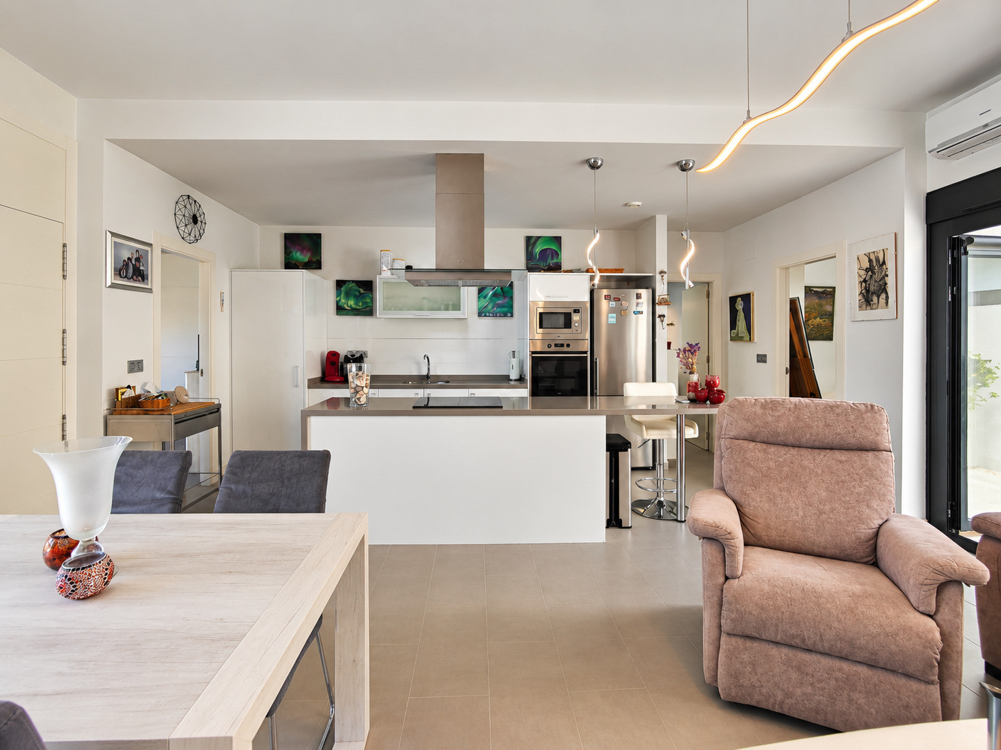 Bedroom in villa for sale in Formentera del Segura