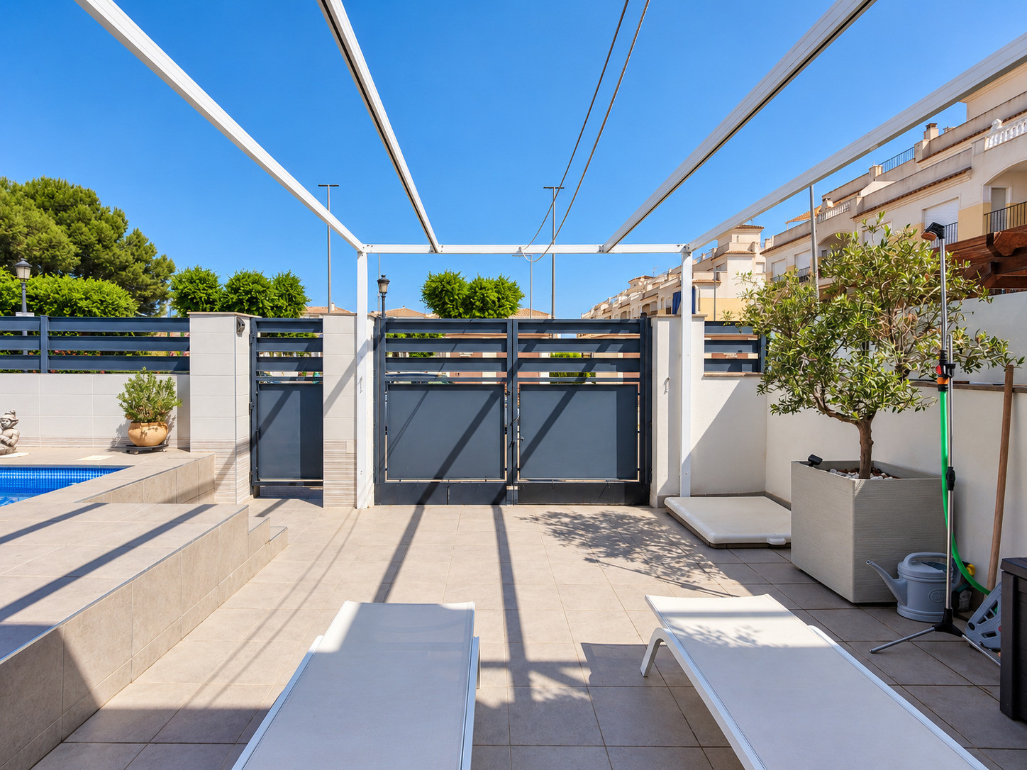 Garden in villa for sale in Formentera del Segura