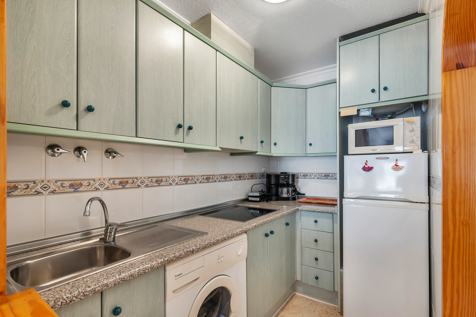 Kitchen in apartment for sale in Torrevieja