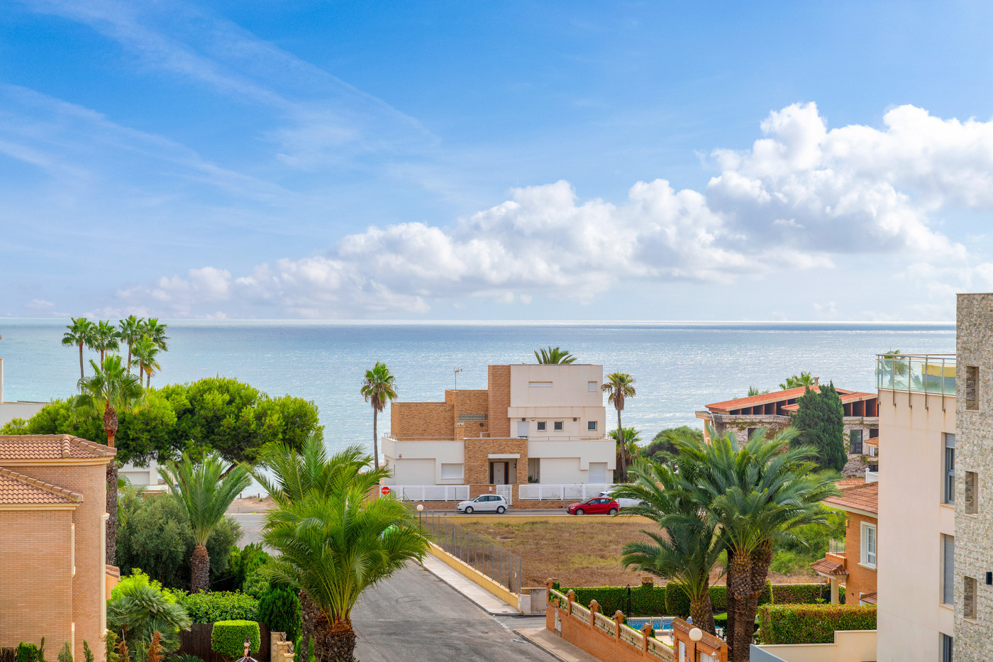 Master bedroom in apartment for sale in Torrevieja