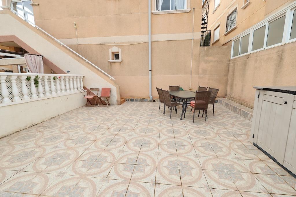 Dining area in bungalow for sale in Orihuela Costa