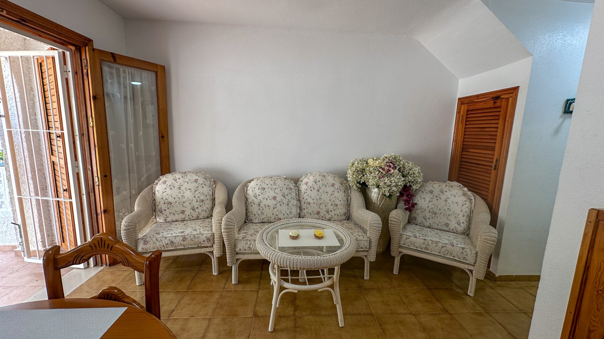 Dining area in terraced for sale in Playa Flamenca