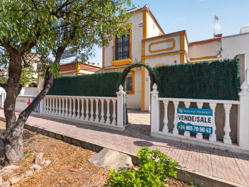 Living room in terraced for sale in Torrevieja